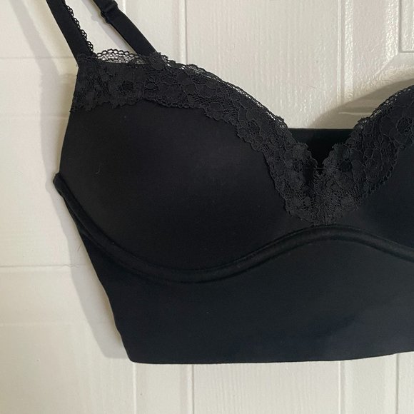 Victoria's Secret Padded No-Wire Black Bra - Picture 4 of 4